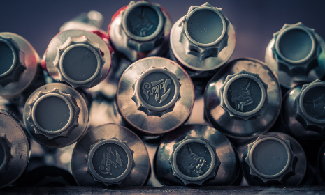 女主是个钱罐子精 女主是个钱罐子精